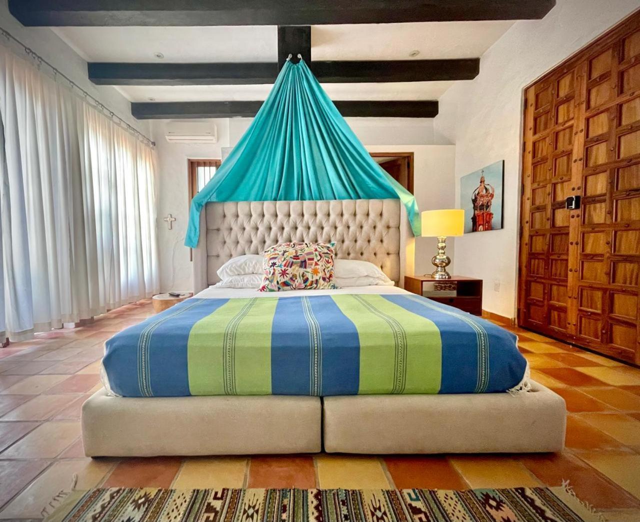 Casa Da Lusso Mexican Style Hacienda بويرتو فالارتا المظهر الخارجي الصورة
